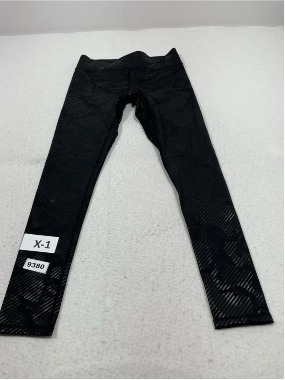 Womans Excellent Terez Pullon Compression Athletic Pants Small Black Silver